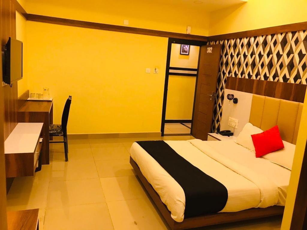 Hotel Keerthana Puttur Puttur  Exterior photo